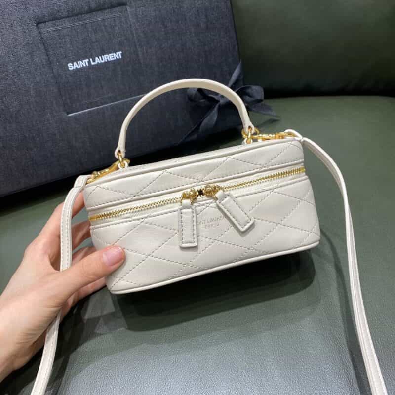 Saint laurent Ysl 迷你绗缝小羊皮化妆包 669560白色