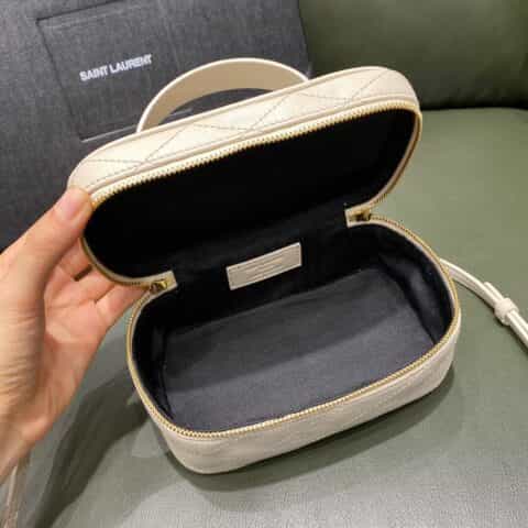 Saint laurent Ysl 迷你绗缝小羊皮化妆包 669560白色