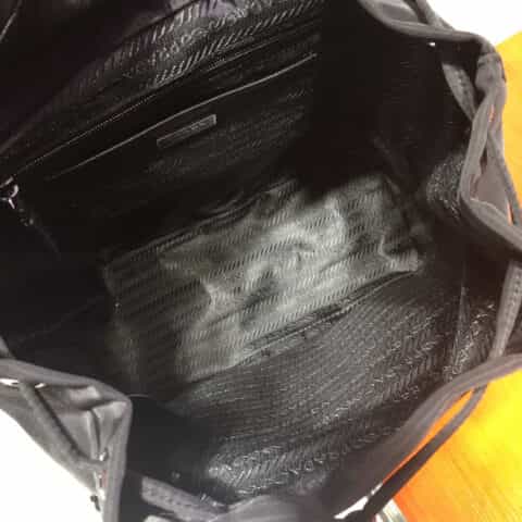 PRADA最新款火爆尼龙背包 1BZ005