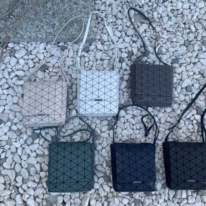 三宅一生｜ISSEY MIYAKE 翻盖水晶包BB03-AG282