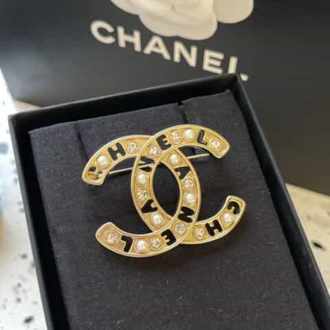 2021新款CHANEL香奈儿双c珍珠胸针