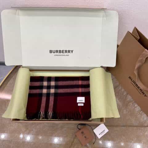 Burberry巴宝莉经典格纹羊绒围巾