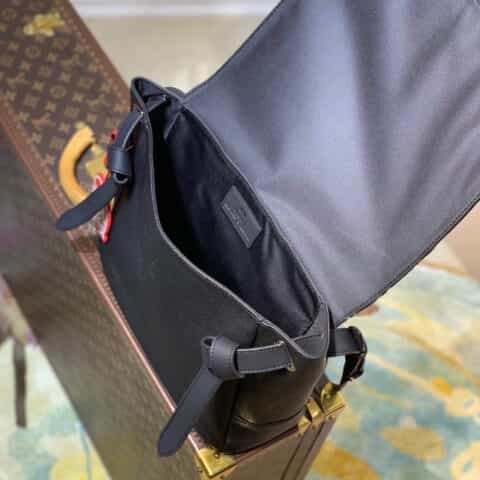 Louis Vuitton LV Besace Tokyo 邮差包 M45971黑色