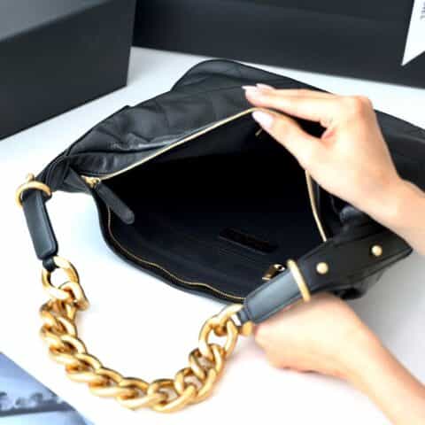 CHANEL 2022cc早春度假系列菜篮子流浪包 AS2910黑色