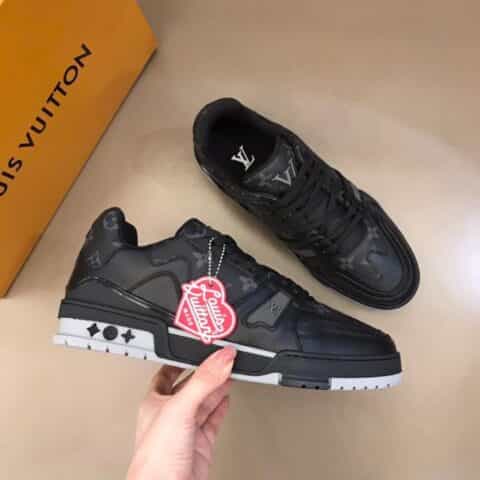 LV/路易威登  L 2021男士牛仔布鞋面搭配小牛皮革Trainer运动鞋