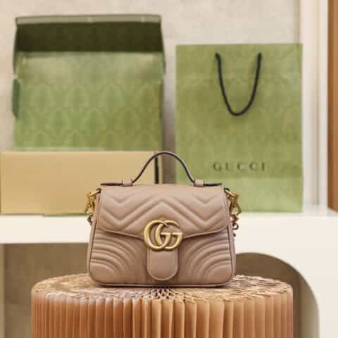 GUCCI 𝐆𝐆 𝐌𝐚𝐫𝐦𝐨𝐧𝐭 𝐌𝐢𝐧𝐢 邮差包 547260奶茶色