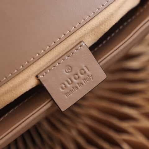GUCCI 𝐆𝐆 𝐌𝐚𝐫𝐦𝐨𝐧𝐭 𝐌𝐢𝐧𝐢 邮差包 547260奶茶色