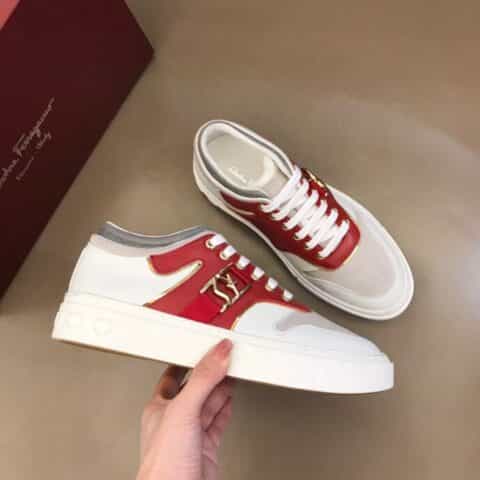 Ferragamo 菲拉格慕  小牛皮拼接磨砂牛皮制作男士低帮时尚运动鞋