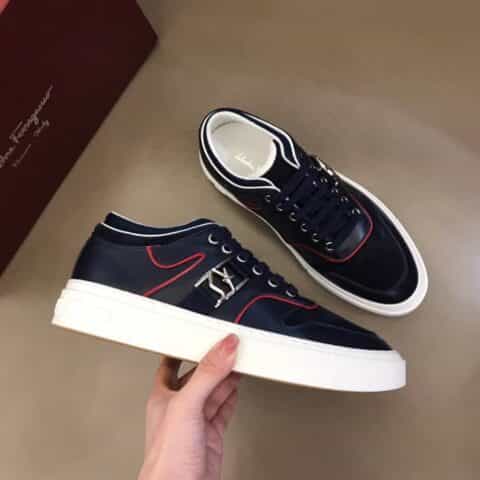 Ferragamo 菲拉格慕  小牛皮拼接磨砂牛皮制作男士低帮时尚运动鞋