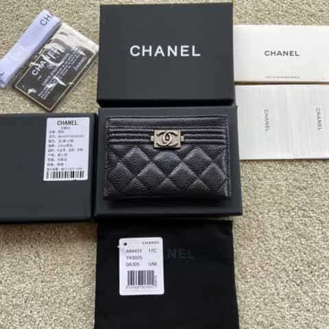 CHANEL进口意大利颗粒小牛皮卡夹 A84431黑色球纹银色钢唛