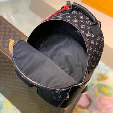 Louis Vuitton LV Multipocket 双肩包 M45973