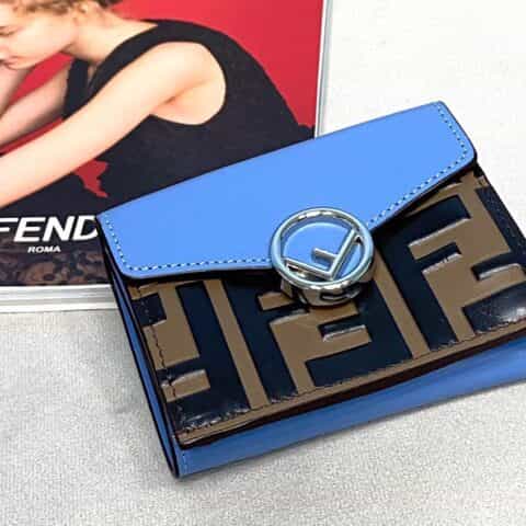 FENDI芬迪牛皮压印双F标志性多卡位名片包0261