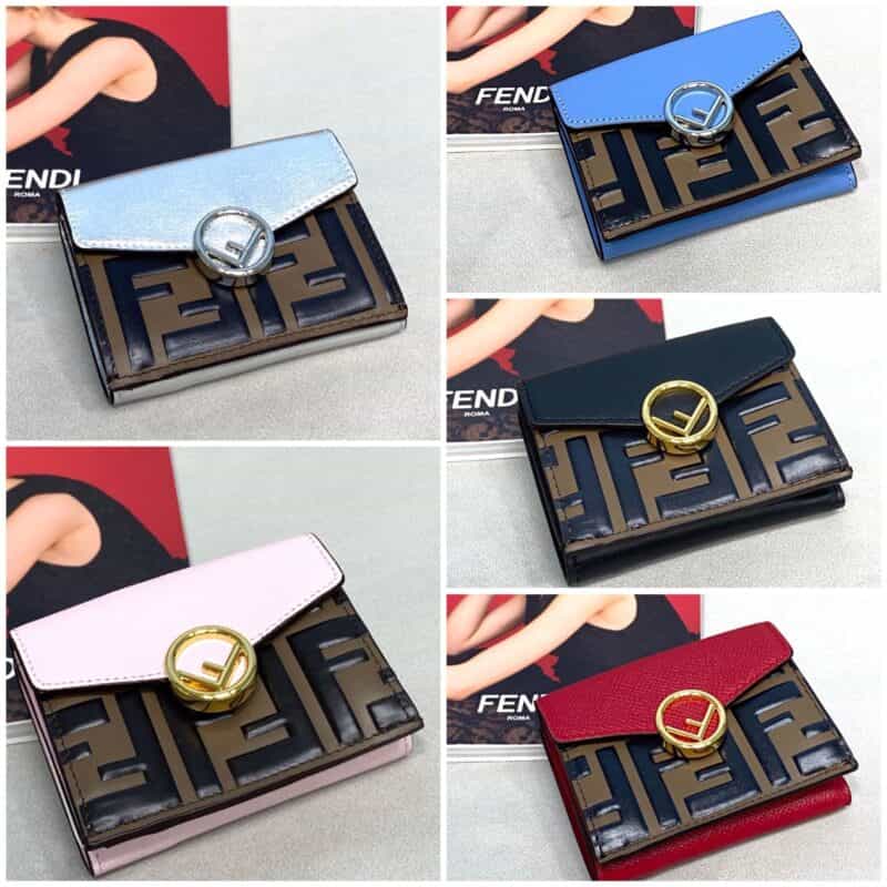 FENDI芬迪牛皮压印双F标志性多卡位名片包0261