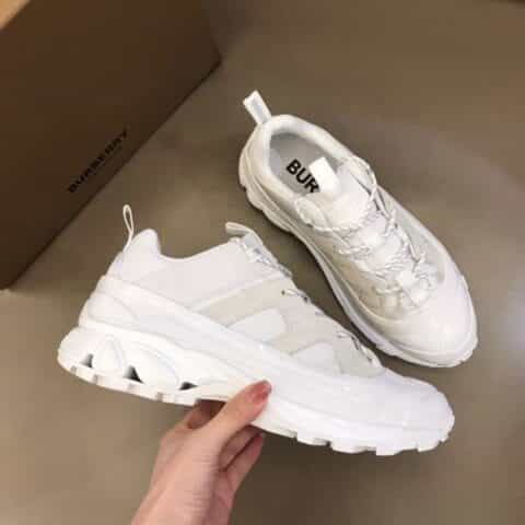 Burberry巴宝莉   B家原单精品，时装秀款 Union 运动鞋
