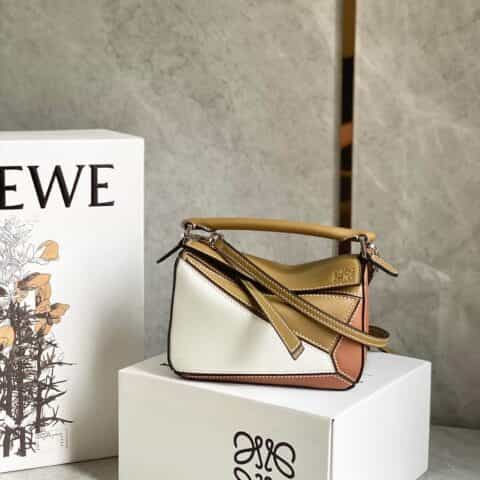 LOEWE罗意威 Mini Puzzle bag几何包 0338拼色18CM