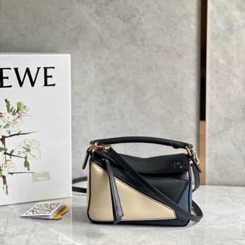 LOEWE罗意威 Mini Puzzle bag几何包 0338黑白蓝拼色18CM