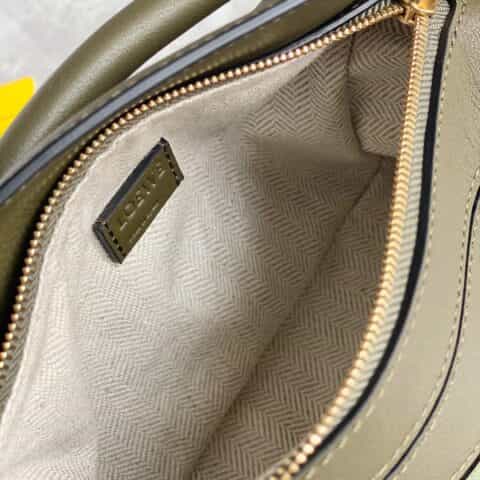 LOEWE罗意威 Mini Puzzle bag几何包 0338牛油果拼色18CM