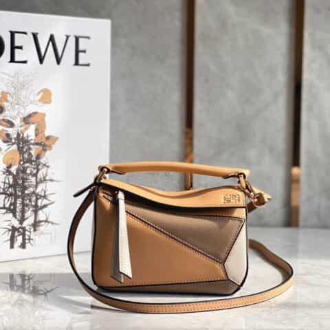 LOEWE罗意威 Mini Puzzle bag几何包 0338拼色18CM