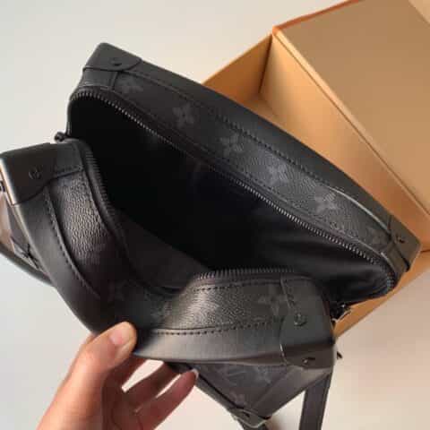 Louis Vuitton LV SOFT TRUNK 链条包 M44730黑花