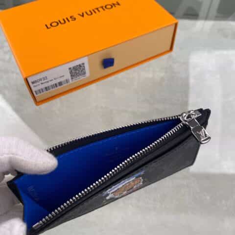 Louis Vuitton LV 小硬箱漫画图案Coin卡夹 M80932