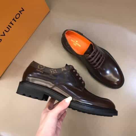 LV/路易威登   2021 秋冬新品系列，L. V VOLTAIRE 系带鞋