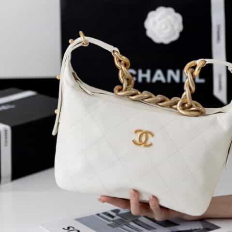 CHANEL 2022cc早春度假系列菜篮子流浪包 AS2910白色