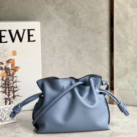 LOEWE罗意威Flamenco系列小牛皮束口抽绳福袋 0539大西洋蓝