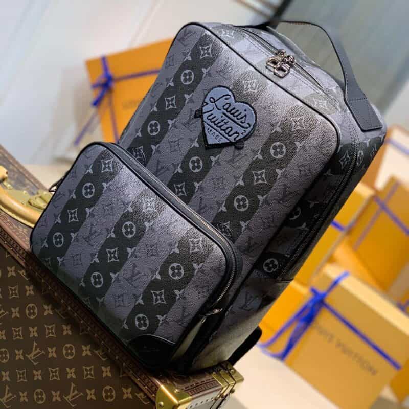 Louis Vuitton LV Utilitary 二合一双肩包 M45962