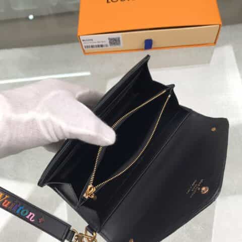 Louis Vuitton LV New Wave 长款钱夹 M63298