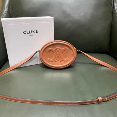 CELINE CROSSBODY OVAL PURSE 猪鼻子包 10I703焦糖色