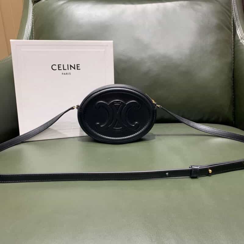 CELINE CROSSBODY OVAL PURSE 猪鼻子包 10I703黑色
