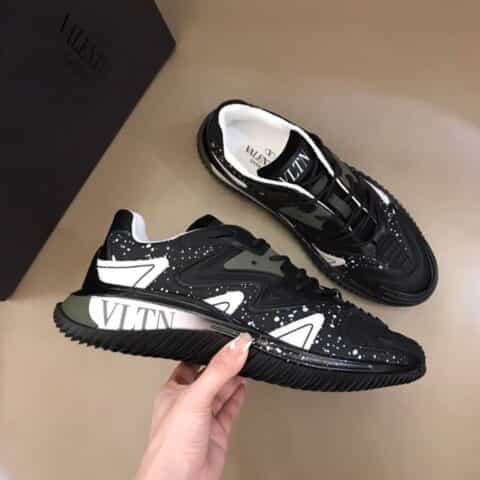 Valemtino华伦天奴  新款Wade Runner 氯丁橡胶和织物运动鞋