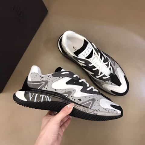 Valemtino华伦天奴  新款Wade Runner 氯丁橡胶和织物运动鞋