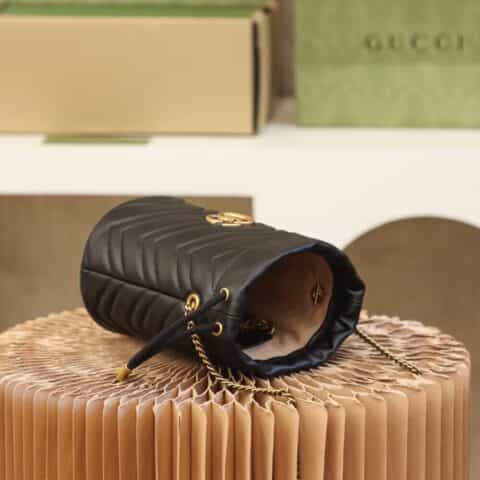 GUCCI 𝐆𝐆 𝐌𝐚𝐫𝐦𝐨𝐧𝐭 系列迷你水桶包 575163黑色