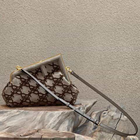 FENDI芬迪first系列F字母肩背包80041 80041L