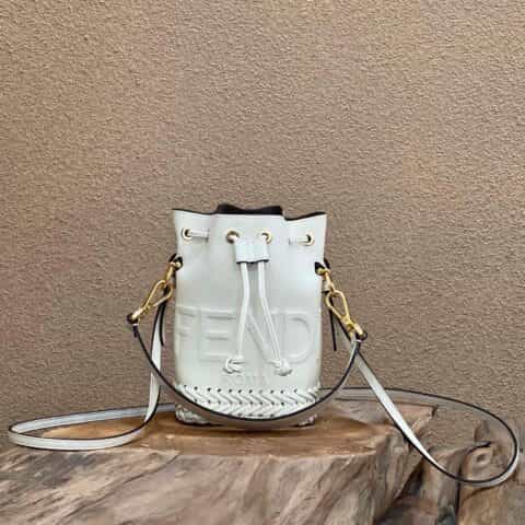 FENDI芬迪字母logo全牛皮迷你小桶包8537