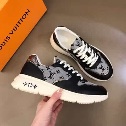 LV/路易威登   头层牛皮拼接立体刺绣logo牛仔布新品男士高端休闲运动鞋