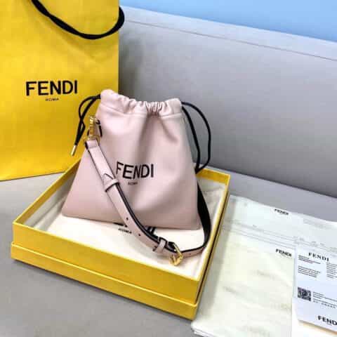 FENDI芬迪字母印花小号肩背包8355S