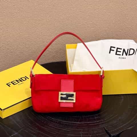 FENDI芬迪中古纯色系列腋下包8339