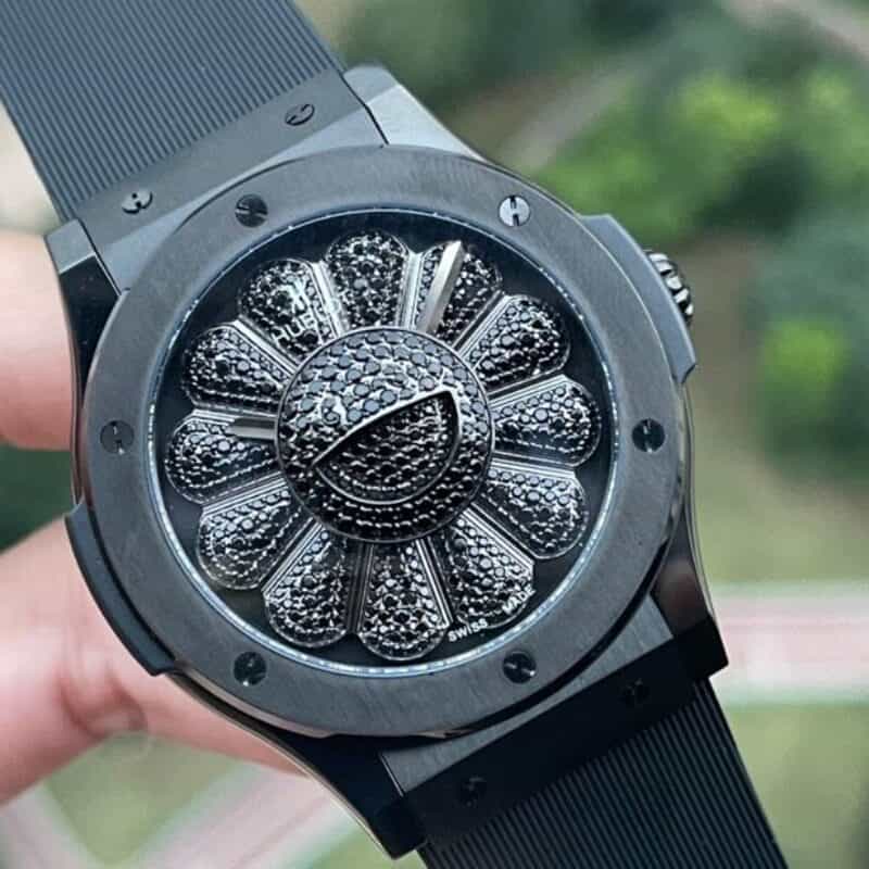 HUBLOT宇舶恒宝村上隆的标志性太阳花图腾腕表