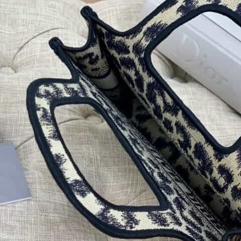DIOR 米色Mizza图案刺绣Mini Book Tote S5475ZRHM_M918