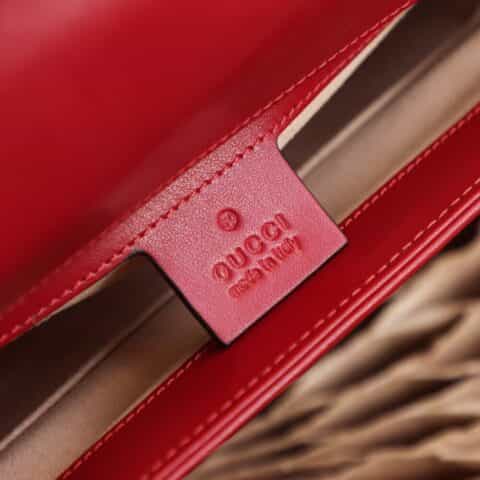 GUCCI 𝐆𝐆 𝐌𝐚𝐫𝐦𝐨𝐧𝐭邮差包 498110红色