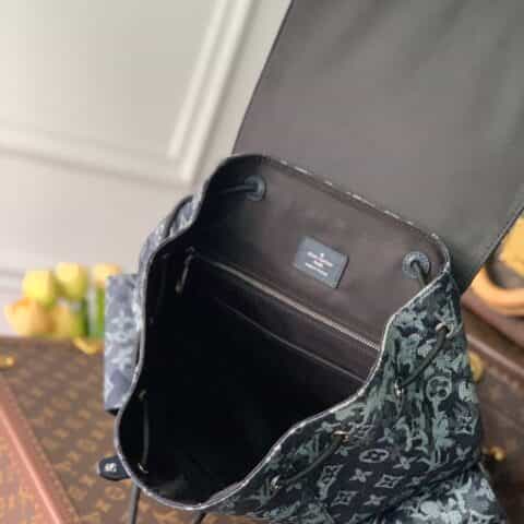 Louis Vuitton LV Christopher 双肩包 M57280