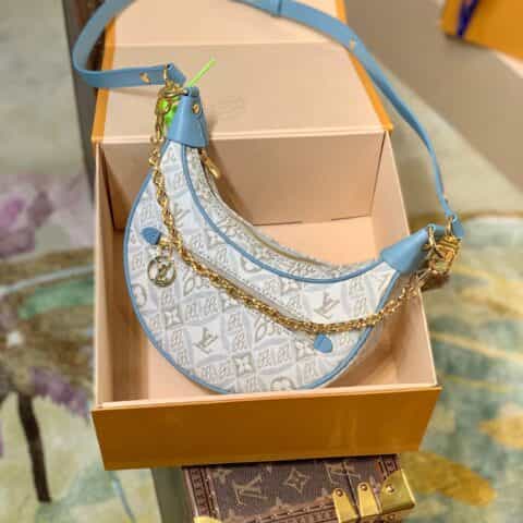 Louis Vuitton LV 1854 提花织物 Loop 豌豆包 M81094