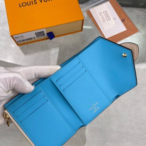 Louis Vuitton LV Pont 9 短款钱夹 M69176奶白色