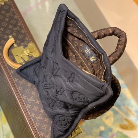 Louis Vuitton LV Pillow系列Econyl再生面料双肩包 M58981