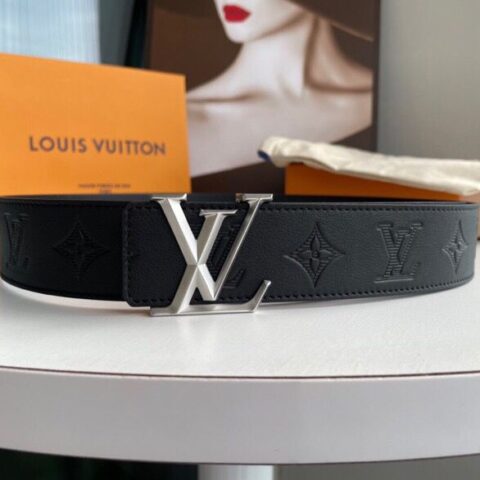 LV/路易威登   字母菱形金属扣黑色牛皮压花腰带40mm