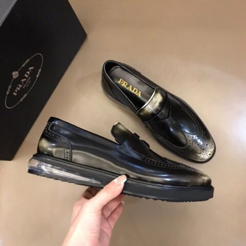PRADA/普拉达  进口开边珠头层牛皮P家原单级男士气垫休闲鞋