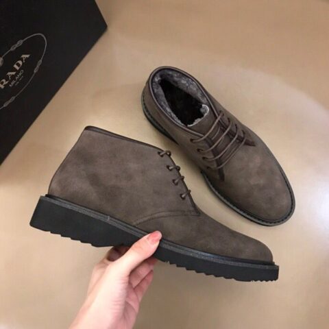PRADA/普拉达    选用进口牛皮保暖羊毛内里秋冬男士中帮靴