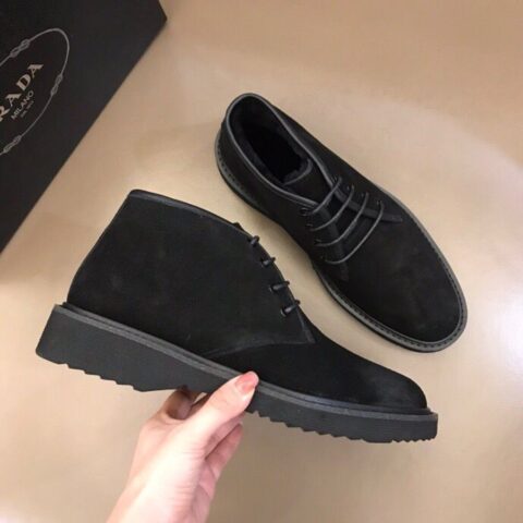 PRADA/普拉达    选用进口牛皮保暖羊毛内里秋冬男士中帮靴